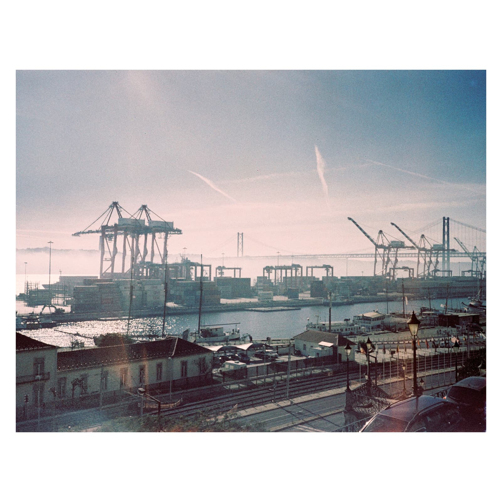 mju2
#lomographymetropolis pushed 1 stop
developing by @maquinasdeoutrostempos